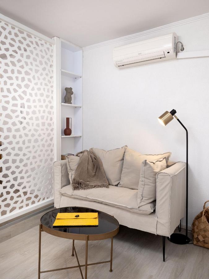 Apartamento Seaside Nestie By Blupine Atenas Exterior foto